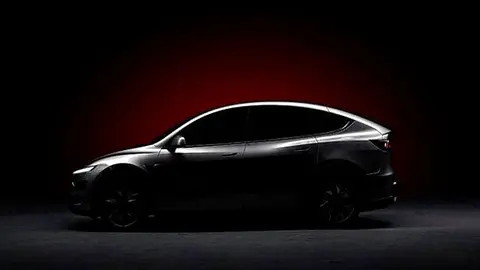 34.99 万元？特斯拉 Model Y L，用 6 个座位杀入中国「家庭战争」