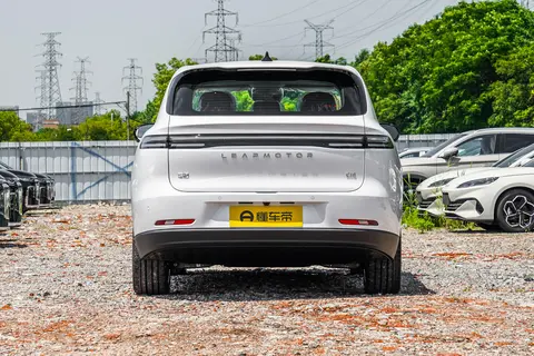 零跑C10实测：家庭用车年成本居然不到2000元！养车也太省心了